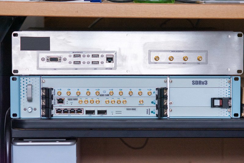 Architetture di switch avanzate e simulatore di rete cellulare per applicazioni di SDN. Architetture di switch avanzate e simulatore di rete cellulare per applicazioni di SDN.