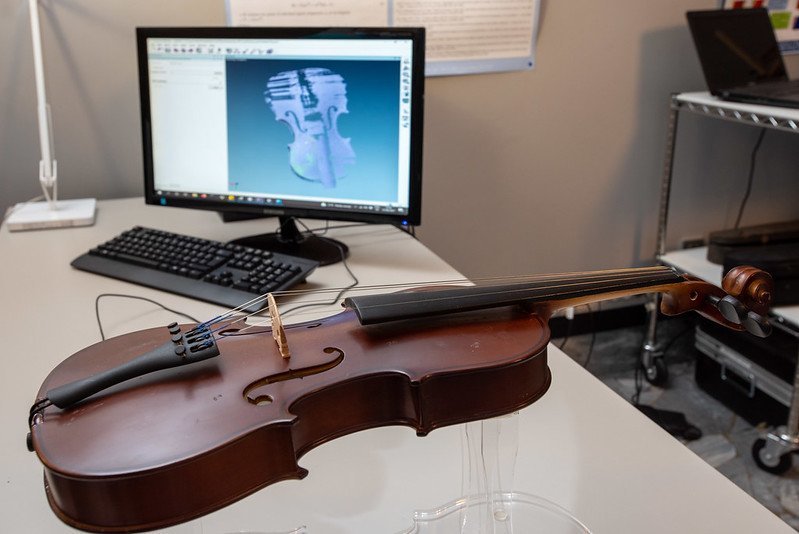Scansione 3D della geometria di un violino.
